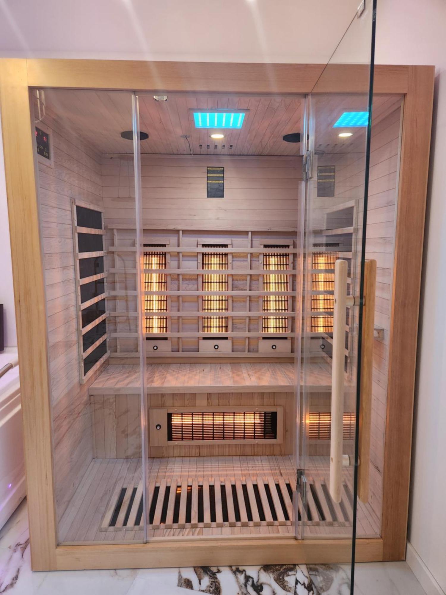 New In Gdansk! Red Room In The Heart Of Gdansk - Bdsm - With A Luxury Jacuzzi And Access To A Sauna Экстерьер фото
